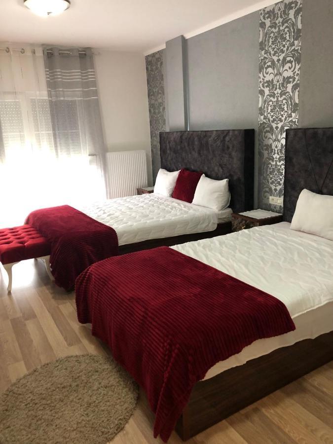 Hotel Royal Tetovo Buitenkant foto