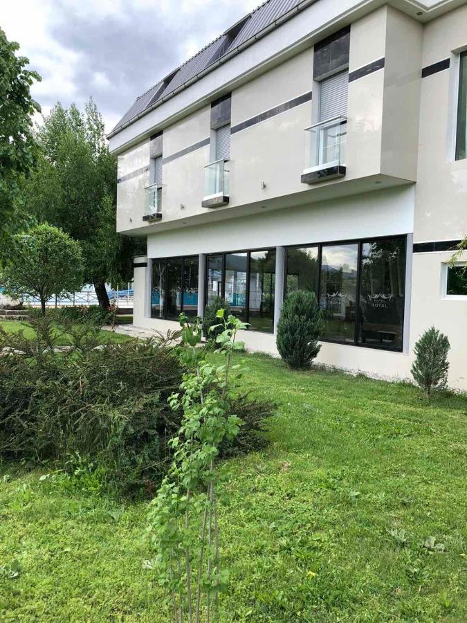 Hotel Royal Tetovo Buitenkant foto